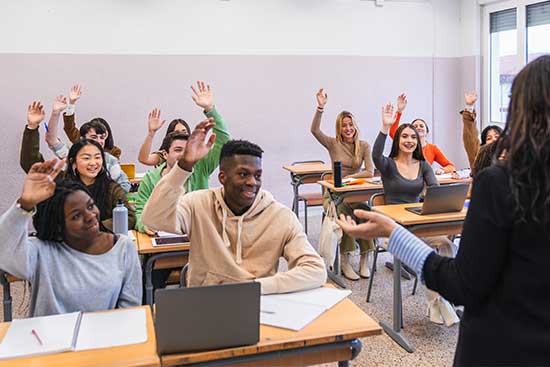 Kids_Talking-With-Teacher.jpg